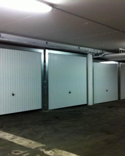 boxage de box avec portes de garage basculantes hormann