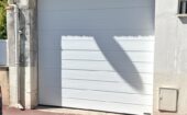 Pose d'une porte de garage Hormann sectionnelle LPU42 rainures M, RAL 9016 avec motorisation SupraMatic E à Chaville
